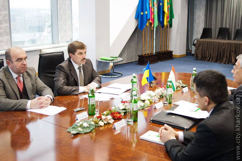 У Таджикистані створять заводи на зразок харківських підприємств