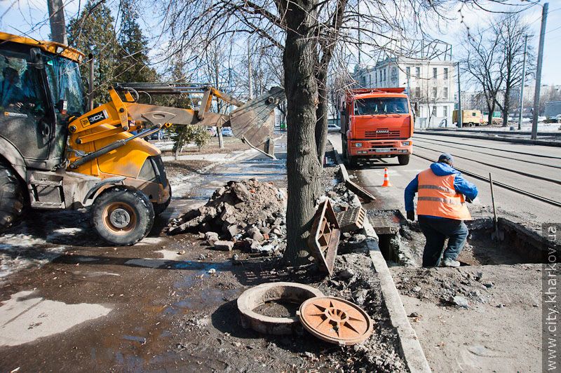 Реконструкція вулиці Плеханівської на стадії завершення