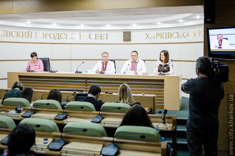 Харків візьме участь у Параді вишиванок у Києві (доповнено)