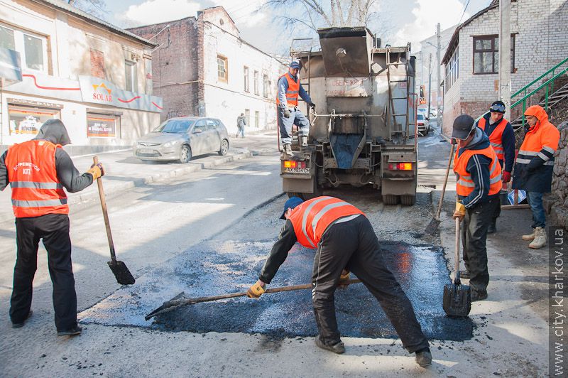 До 1 травня в Харкові упорядкують усі розриття