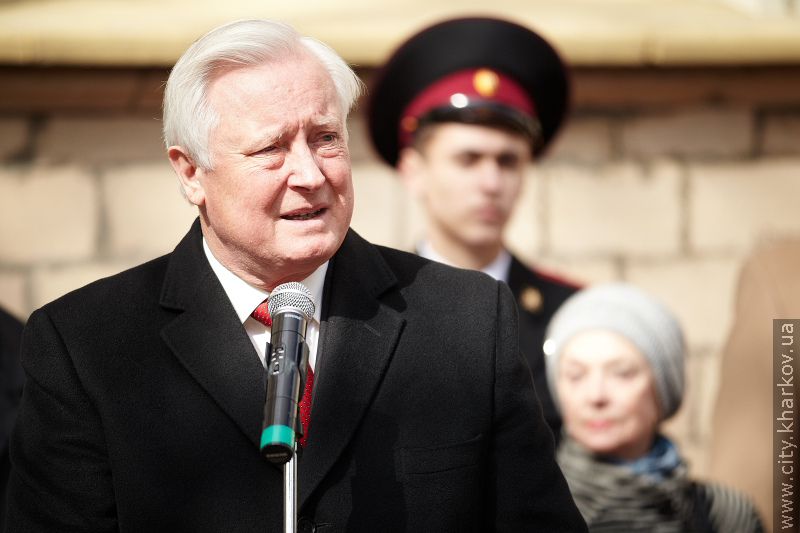 У Харкові відкрили меморіальну дошку Петрові Слоніму