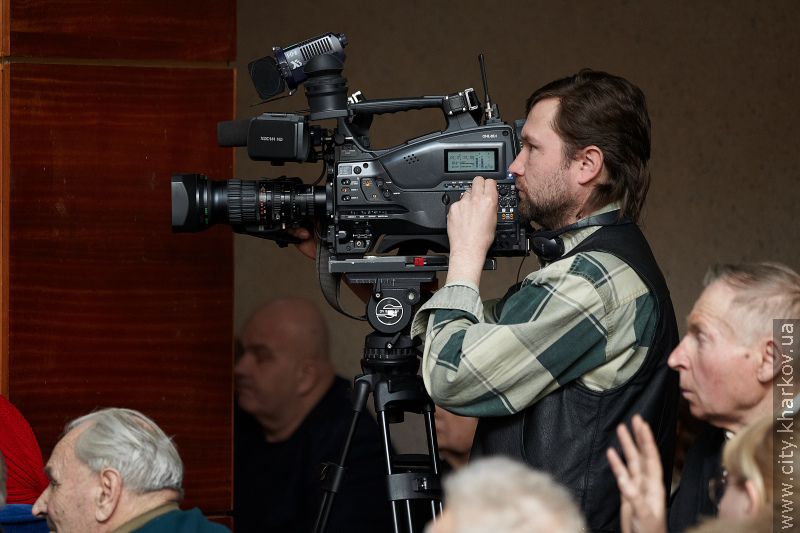 Геннадій Кернес провів зустріч з ветеранами Дзержинського району