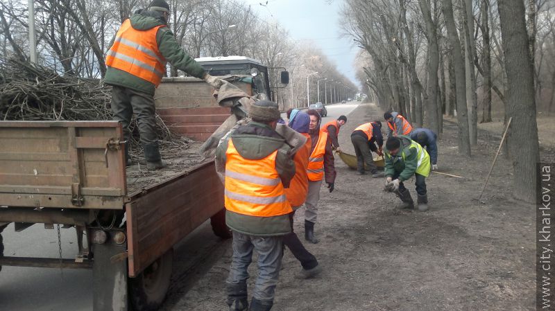 Парк Залізничників прибрали від сміття