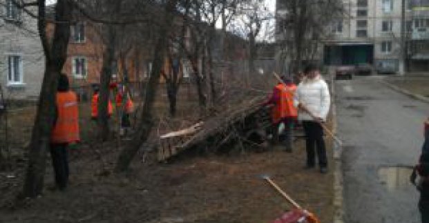 124 одиниці техніки працюють на дорогах Харкова