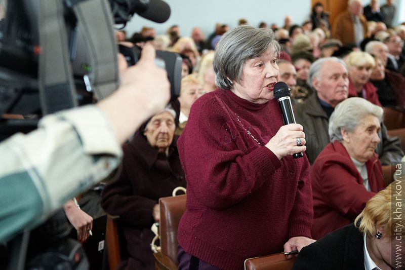 Геннадій Кернес провів зустріч з ветеранами Київського району
