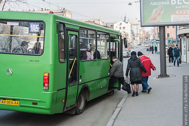 Тепер дітей-інвалідів возять до центру реабілітації на спеціальному транспорті
