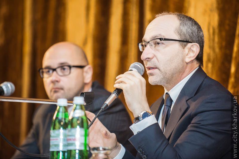 Геннадій Кернес: Неприпустимо, щоб водії випихали ветеранів з автобусів