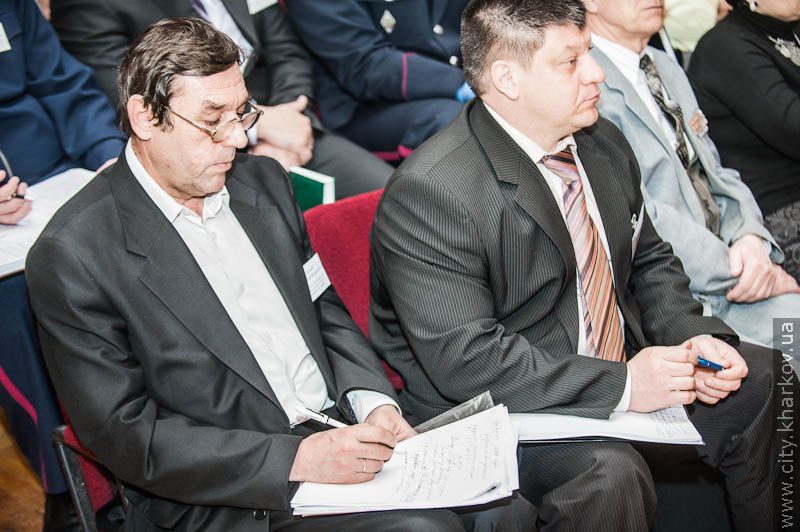 Геннадій Кернес: Неприпустимо, щоб водії випихали ветеранів з автобусів