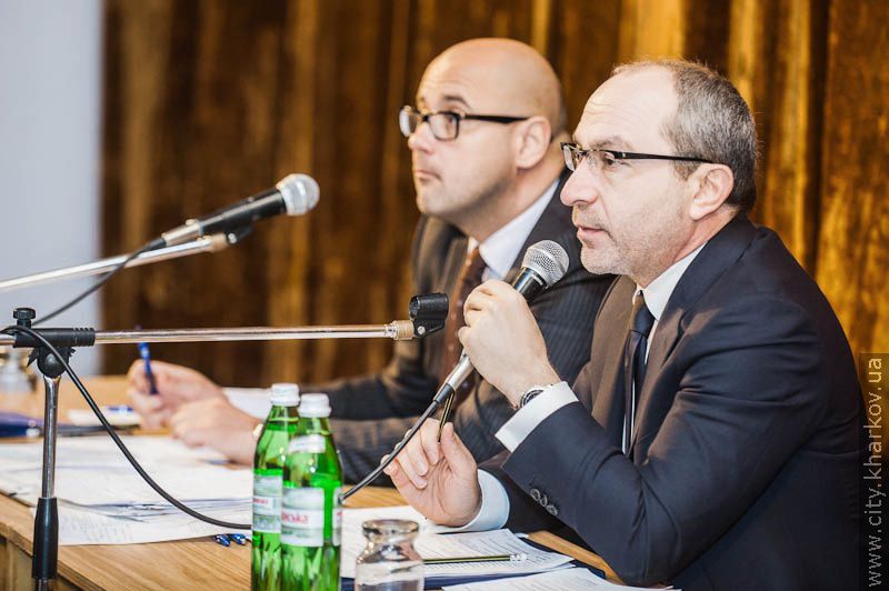 Геннадій Кернес: Неприпустимо, щоб водії випихали ветеранів з автобусів