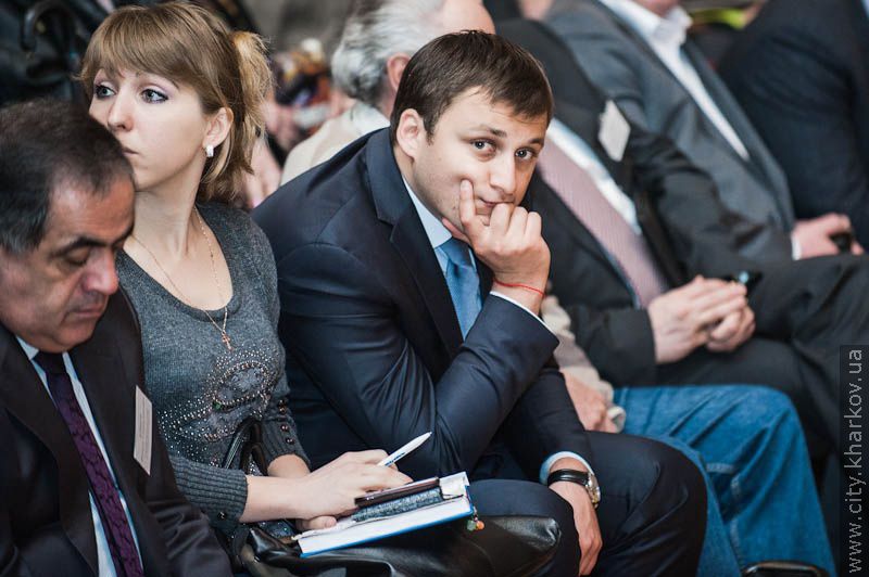 Геннадій Кернес: Неприпустимо, щоб водії випихали ветеранів з автобусів