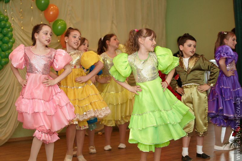 Харківська гімназія №46 відзначила 75-річчя