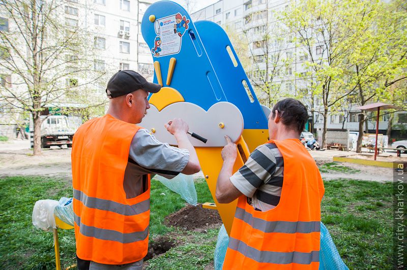 З початку року в Харкові встановили близько 25 дитячих майданчиків
