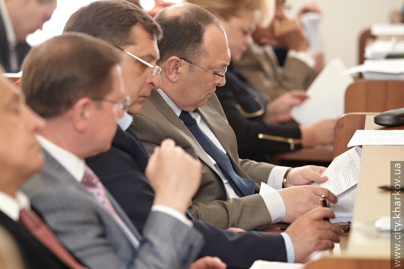 Пенсіонери платитимуть за вивезення сміття вдвічі менше (оновлено)