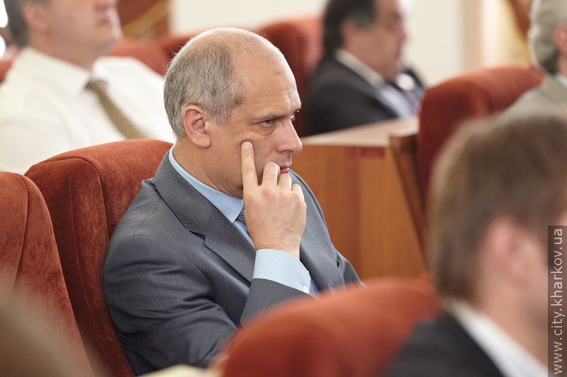 Пенсіонери платитимуть за вивезення сміття вдвічі менше (оновлено)