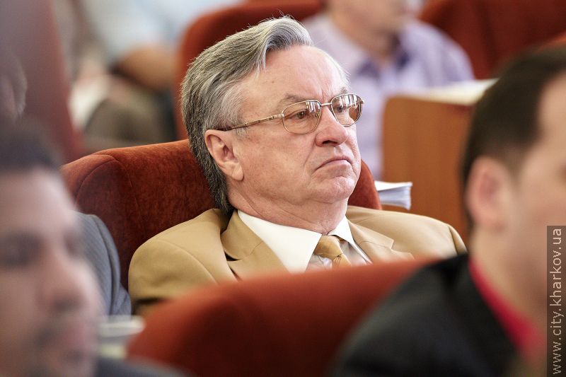 Пенсіонери платитимуть за вивезення сміття вдвічі менше (оновлено)