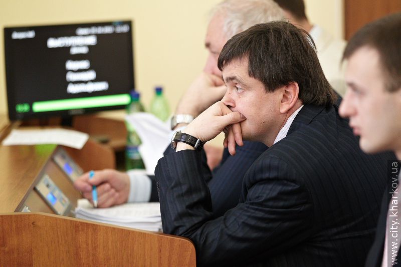 Пенсіонери платитимуть за вивезення сміття вдвічі менше (оновлено)