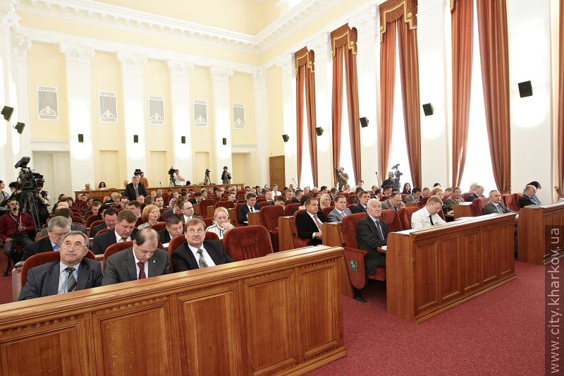 Пенсіонери платитимуть за вивезення сміття вдвічі менше (оновлено)