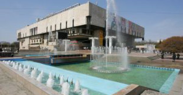 Завтра почнуть вмикати харківські фонтани