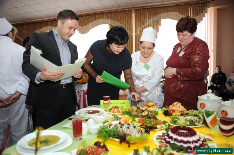 У Харкові пройшов конкурс шкільних кухарів