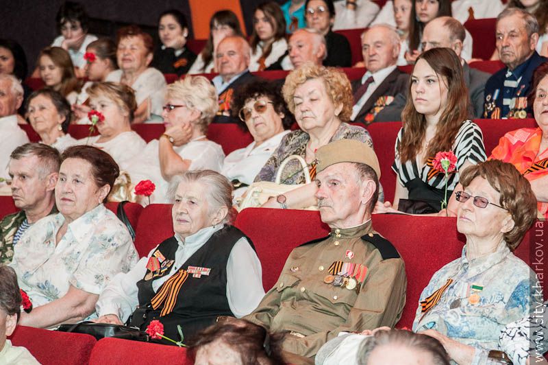 У місті проводять кіноуроки пам'яті «Вклонімося великим тим рокам»