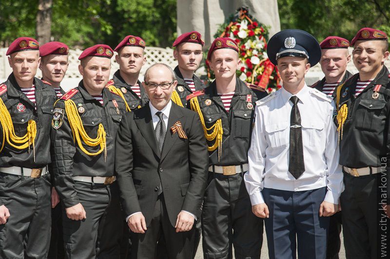 Біля братської могили у Фрунзенському районі пройшов траурний мітинг