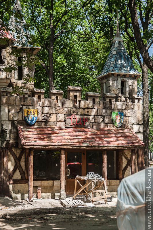 Половина атракціонів у парку Горького працюватиме взимку
