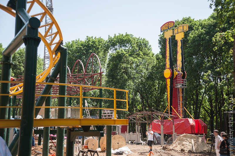 Оплачувати атракціони в парку Горького будуть картками (додано фотогалерею)