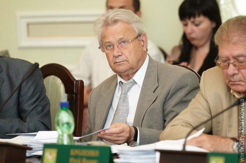 Своєчасну виплату зарплати і сплату податків контролюватимуть міські комісії