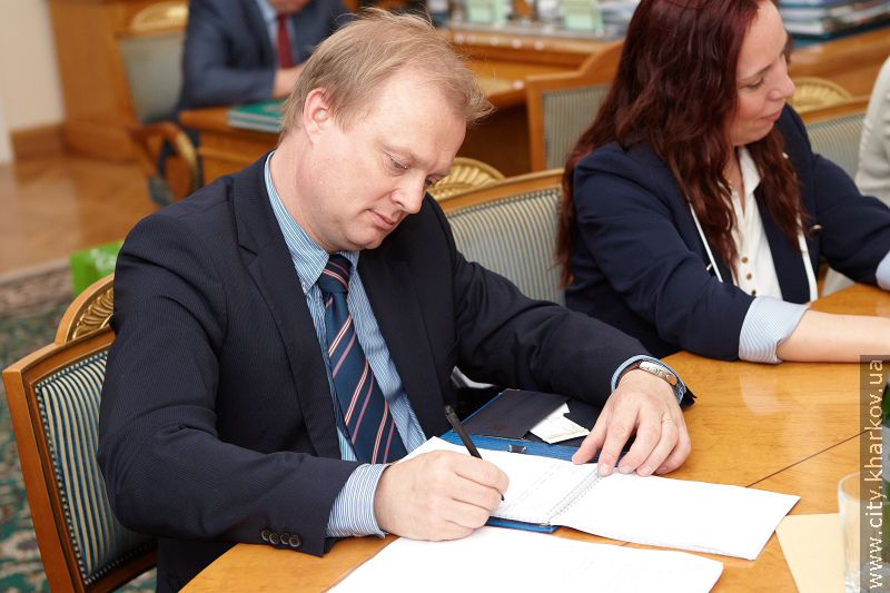Геннадій Кернес зустрівся з представниками моніторингового комітету ПАРЄ