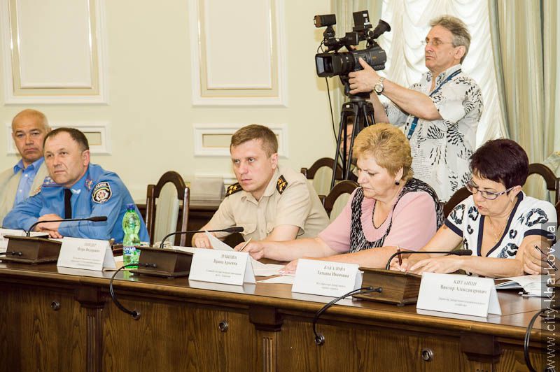 Дзвінки про «замінування» стадіону не завадять проведенню матчів Євро-2012