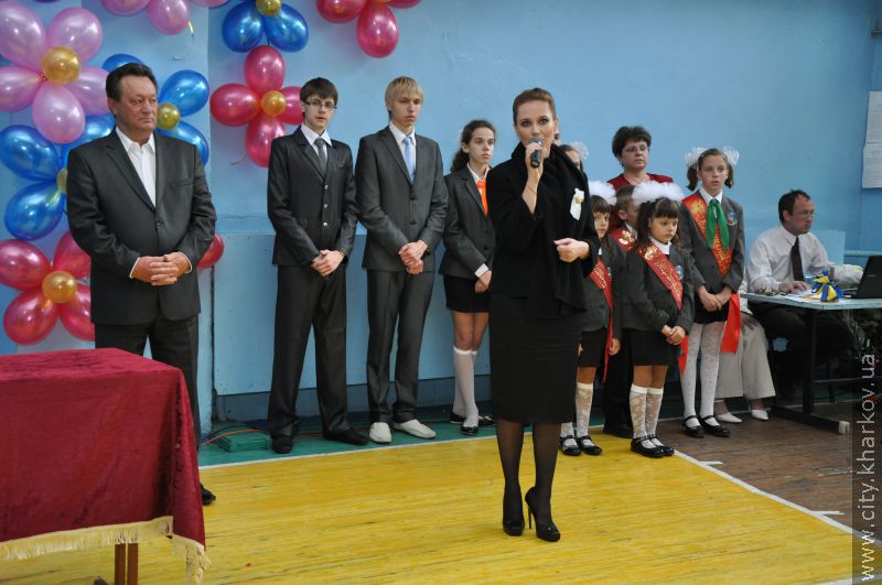Ірина Бережна привітала школярів Київського району із закінченням навчання
