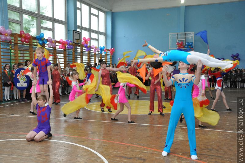 Ірина Бережна привітала школярів Київського району із закінченням навчання