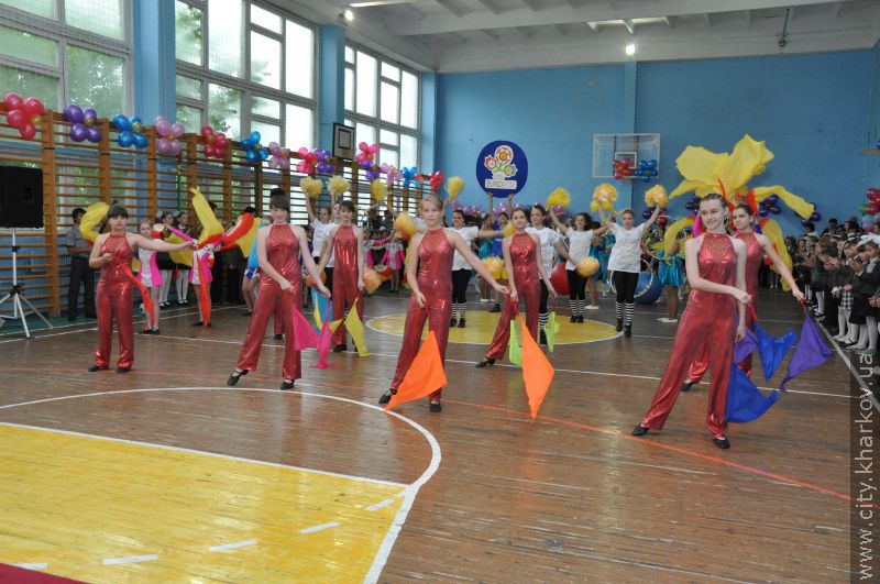 Ірина Бережна привітала школярів Київського району із закінченням навчання