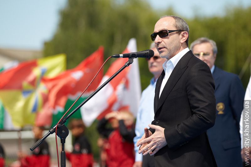 Геннадій Кернес привітав футбольну команду міськради з перемогою