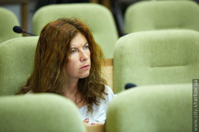 Геннадій Кернес: Вартість паркування в аеропорту потрібно зменшити