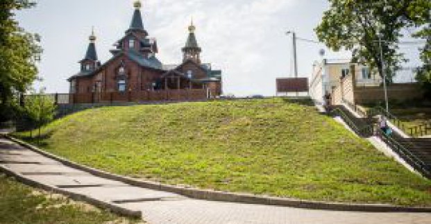У Саржиному яру до Дня міста з'явиться квітковий годинник