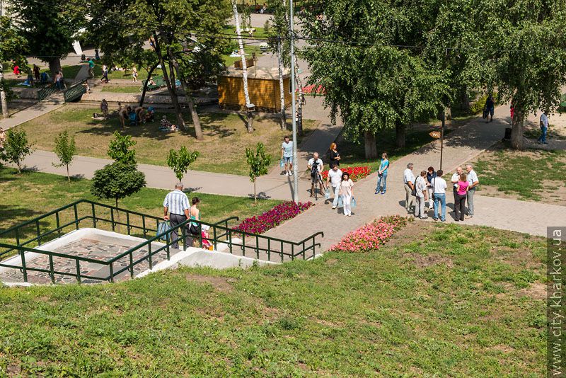 У Саржиному яру до Дня міста з'явиться квітковий годинник