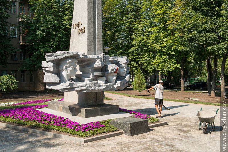 У Харкові масово реконструюють парки та сквери