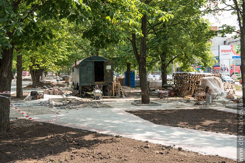 У Харкові масово реконструюють парки та сквери