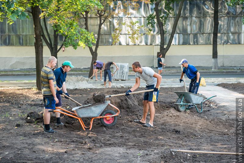 У Харкові масово реконструюють парки та сквери