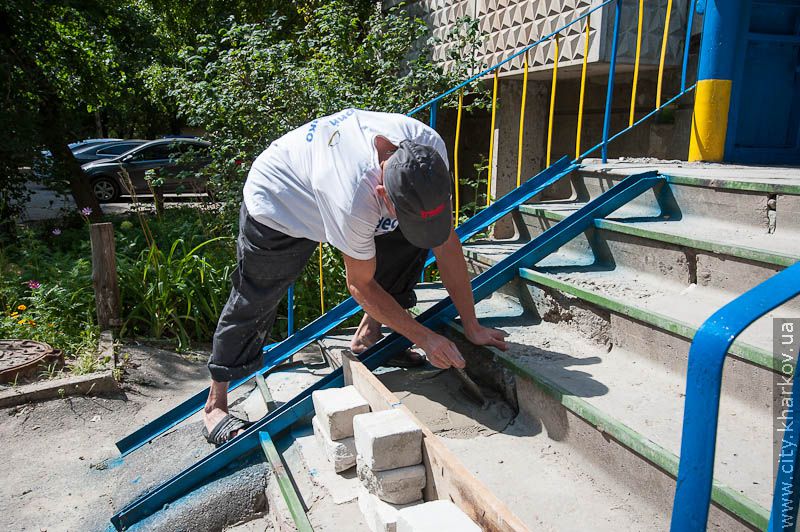 Цього року місто спільно з провайдерами відремонтує 800 входів у під'їзди