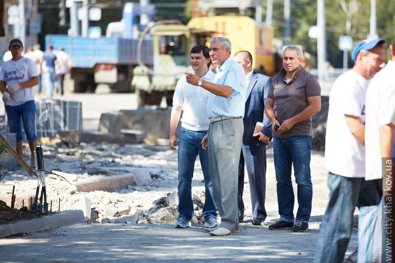 Сквер по вулиці 23 Серпня огородять