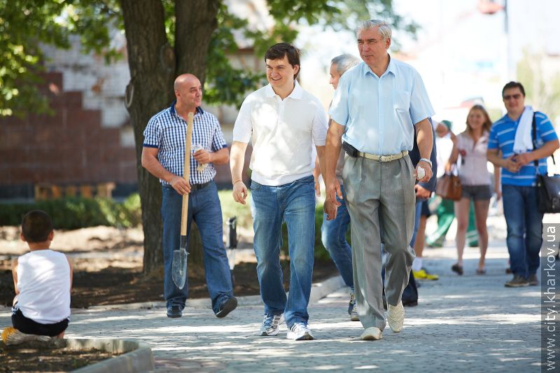 Сквер по вулиці 23 Серпня огородять