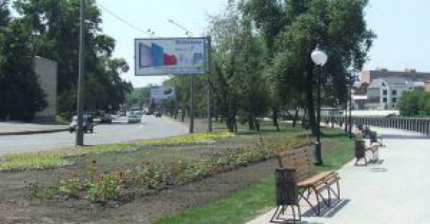 Рух транспорту на Харківській набережній і вулиці Мельникова тимчасово зміниться