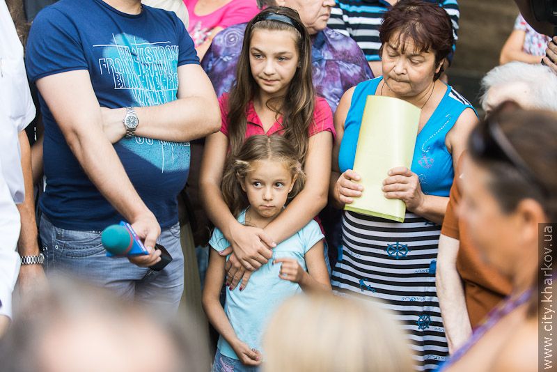 Геннадій Кернес оглянув благоустрій мікрорайону «Інститут низьких температур»