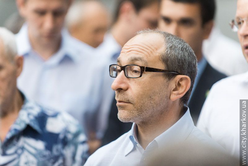 Геннадій Кернес оглянув благоустрій мікрорайону «Інститут низьких температур»