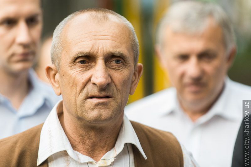 Геннадій Кернес оглянув благоустрій мікрорайону «Інститут низьких температур»