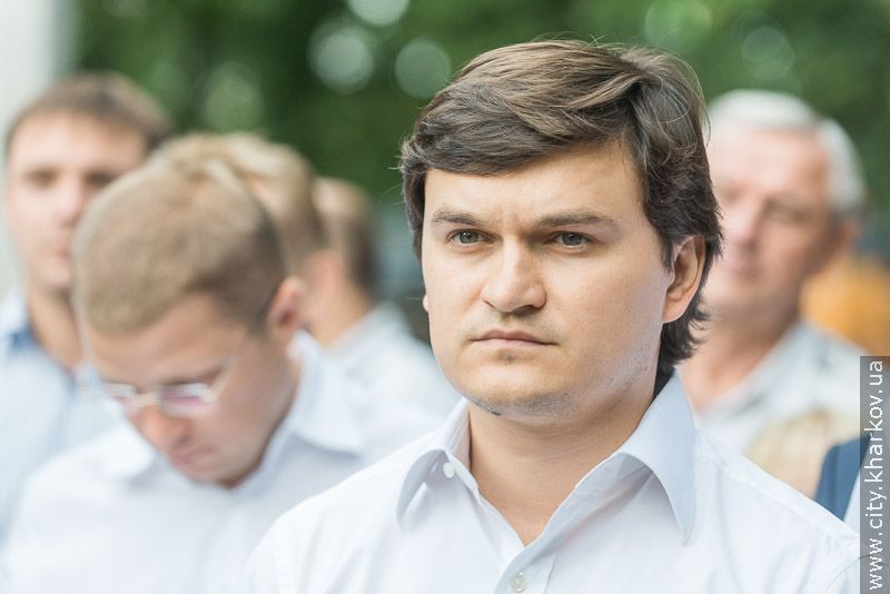 Геннадій Кернес оглянув благоустрій мікрорайону «Інститут низьких температур»