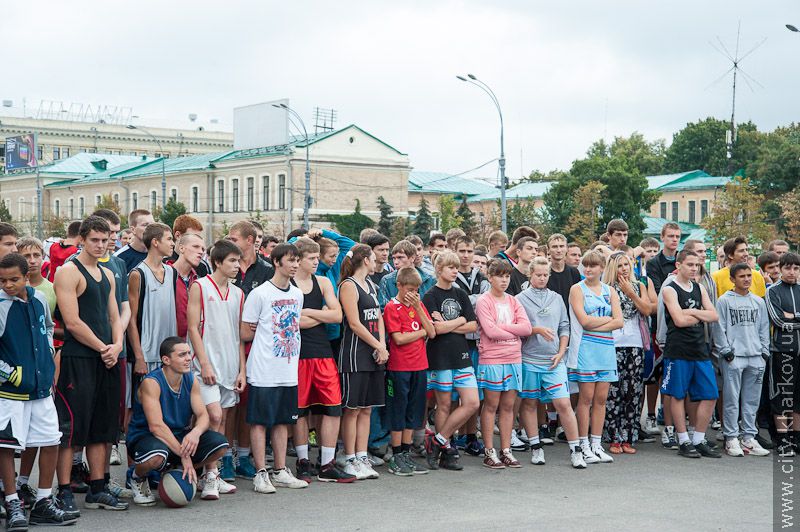 У Харкові проходять всеукраїнські змагання зі стритболу