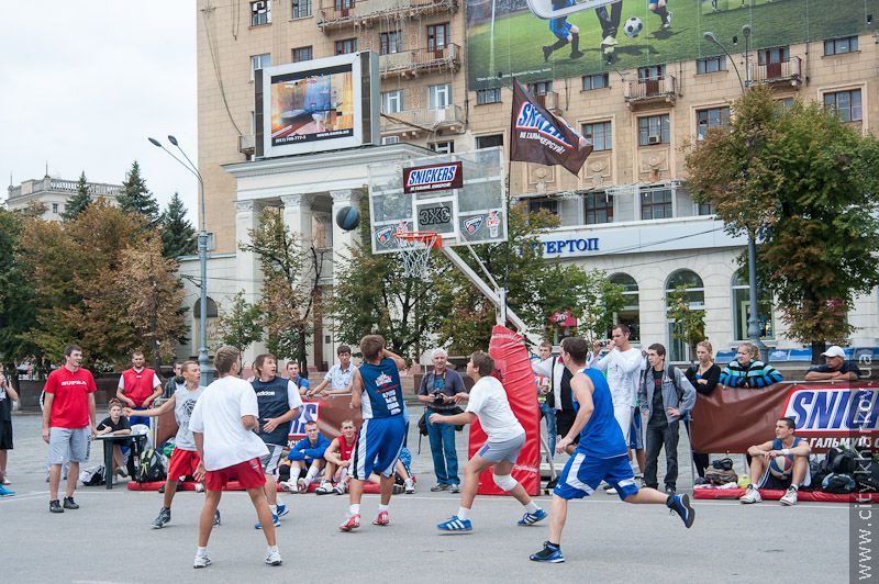 У Харкові проходять всеукраїнські змагання зі стритболу